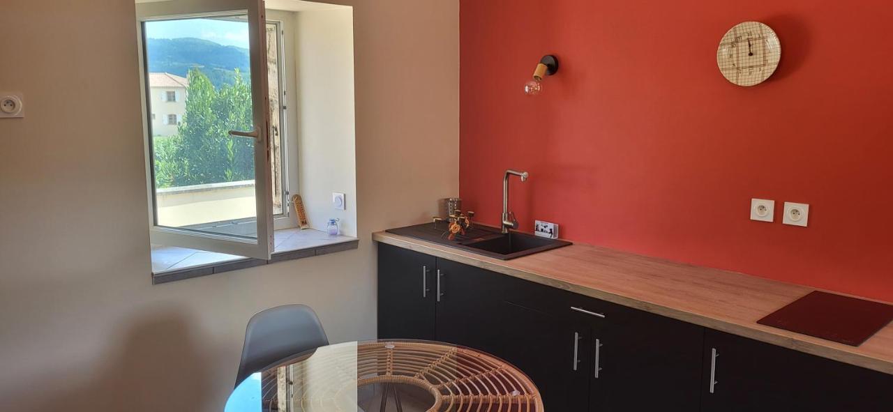 Maisonnette En Pierre Renovee Lamastre Exteriér fotografie